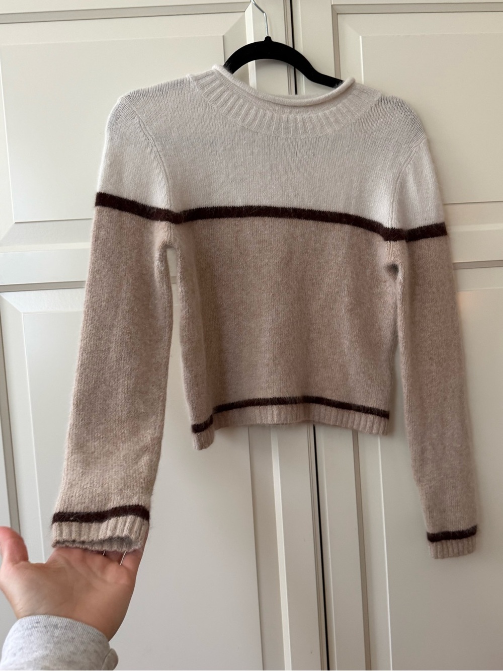Vintage Cropped Two-Tone fuzzy Crewneck Sweater in Cream and Brown